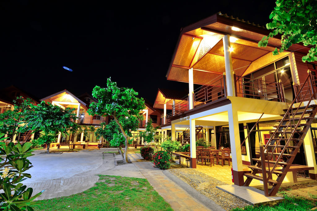Avila Resort Pattaya Jomtien Beach Exterior foto