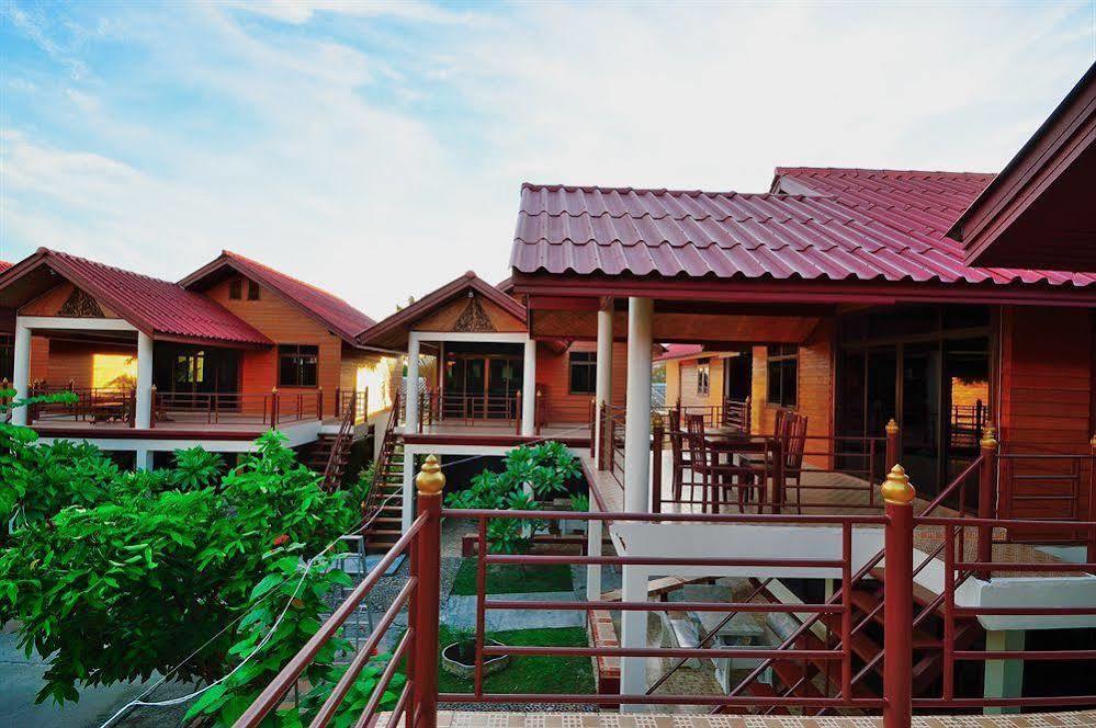 Avila Resort Pattaya Jomtien Beach Exterior foto