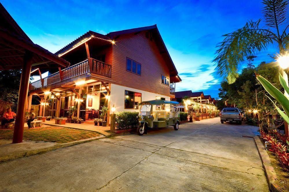 Avila Resort Pattaya Jomtien Beach Exterior foto